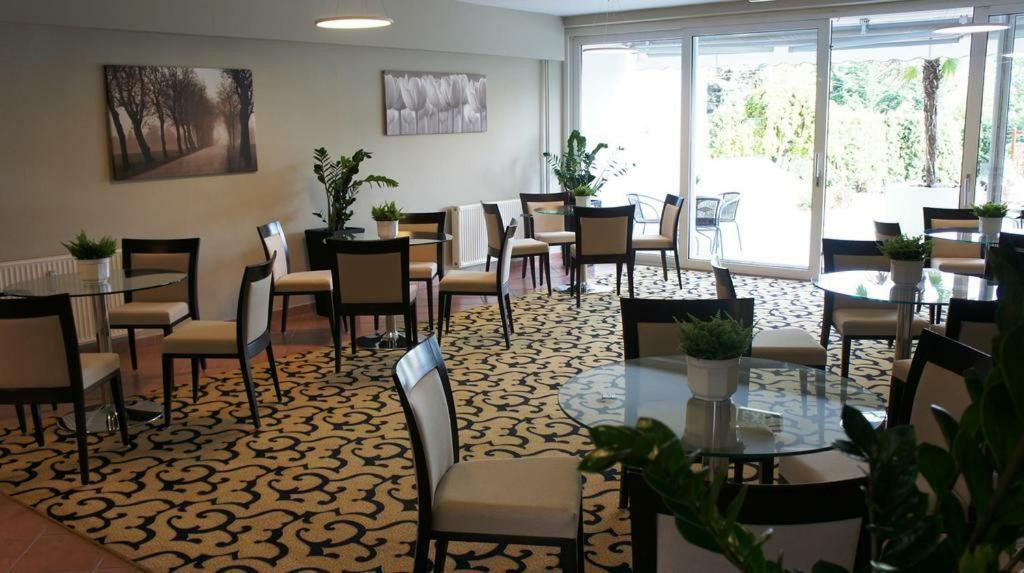 Fuered Central Apartman Balatonfured Bagian luar foto